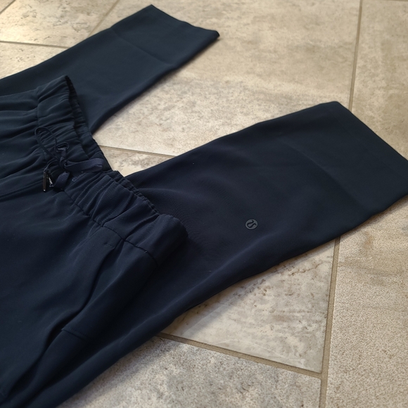 Lululemon On The Fly Navy Pants - Picture 5 of 9